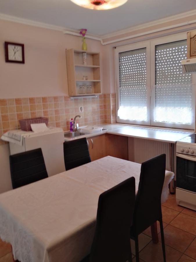 Kiskucko Apartman Hajdúszoboszló Buitenkant foto